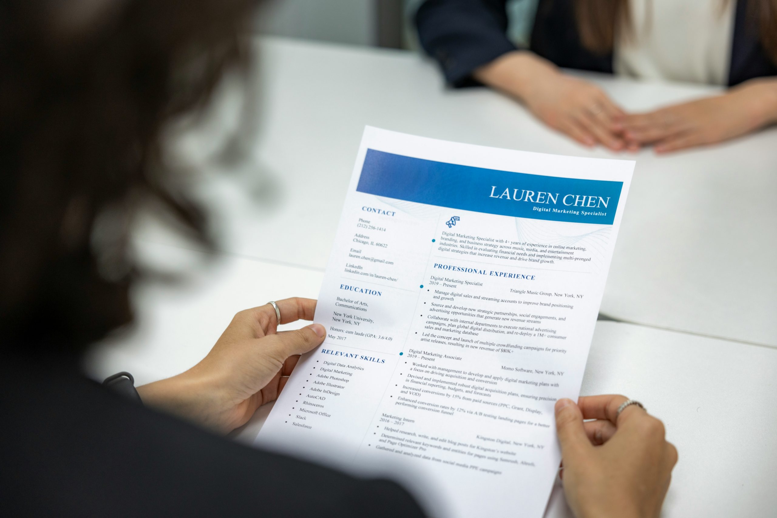 resume-genius-9si2noVCVH8-unsplash